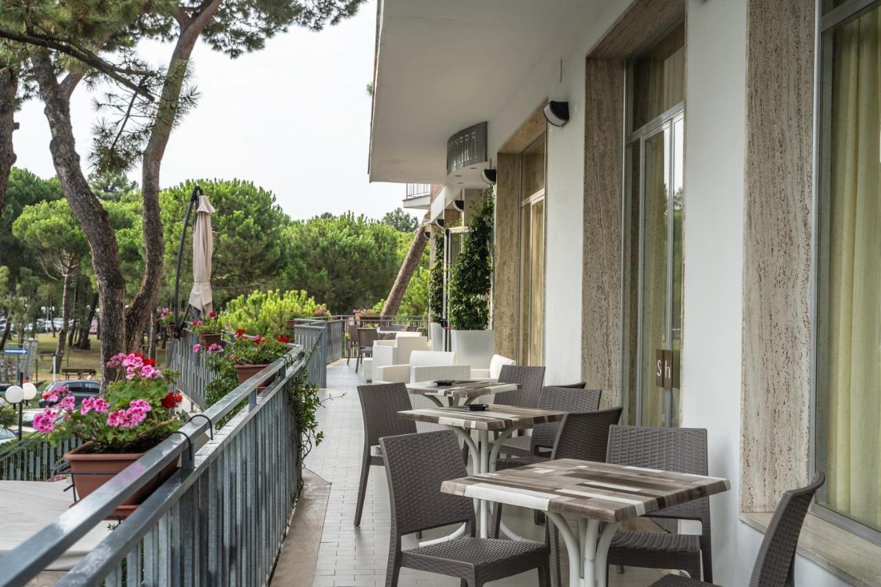 Hotel Sayonara Milano Marittima Extérieur photo