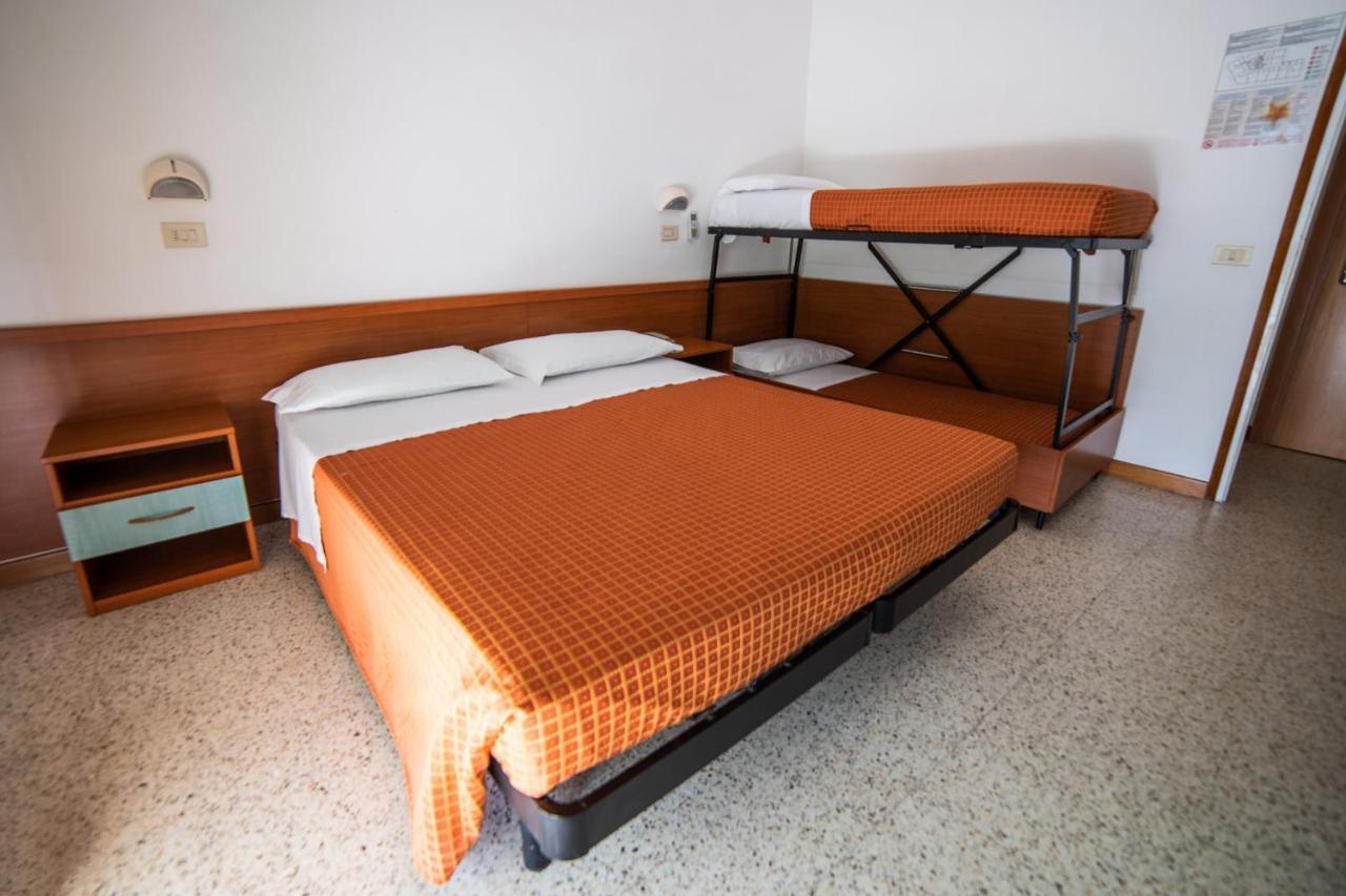 Hotel Sayonara Milano Marittima Extérieur photo