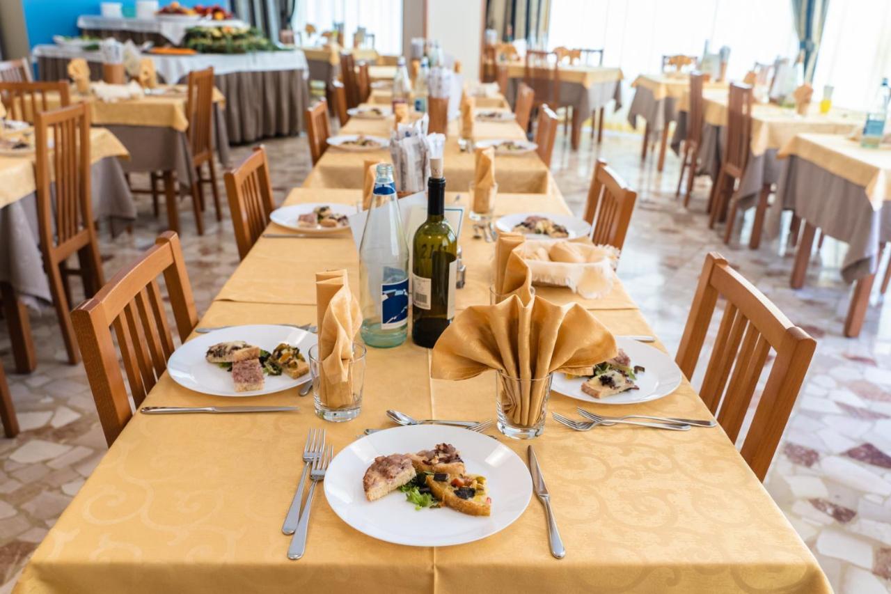 Hotel Sayonara Milano Marittima Extérieur photo