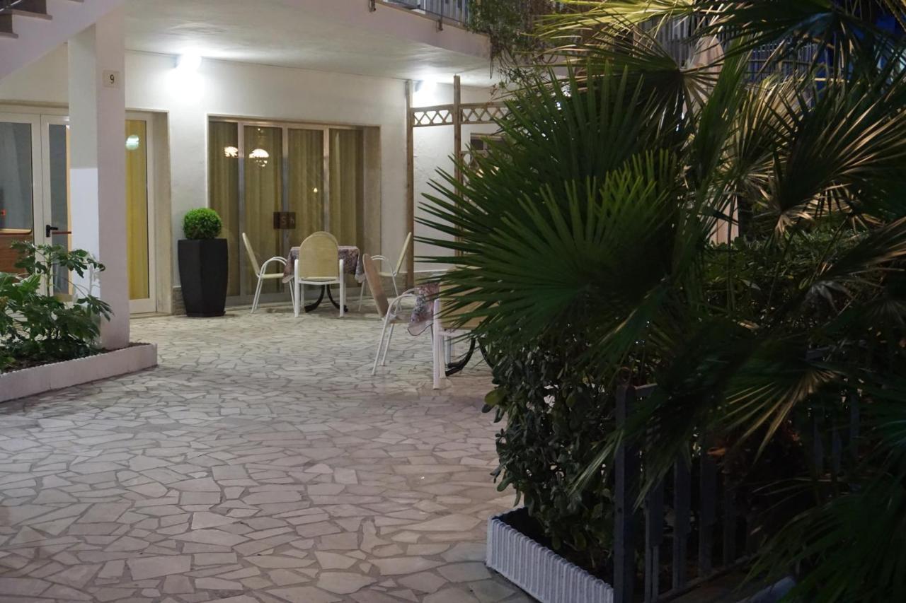 Hotel Sayonara Milano Marittima Extérieur photo