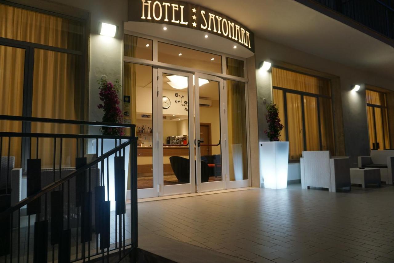 Hotel Sayonara Milano Marittima Extérieur photo